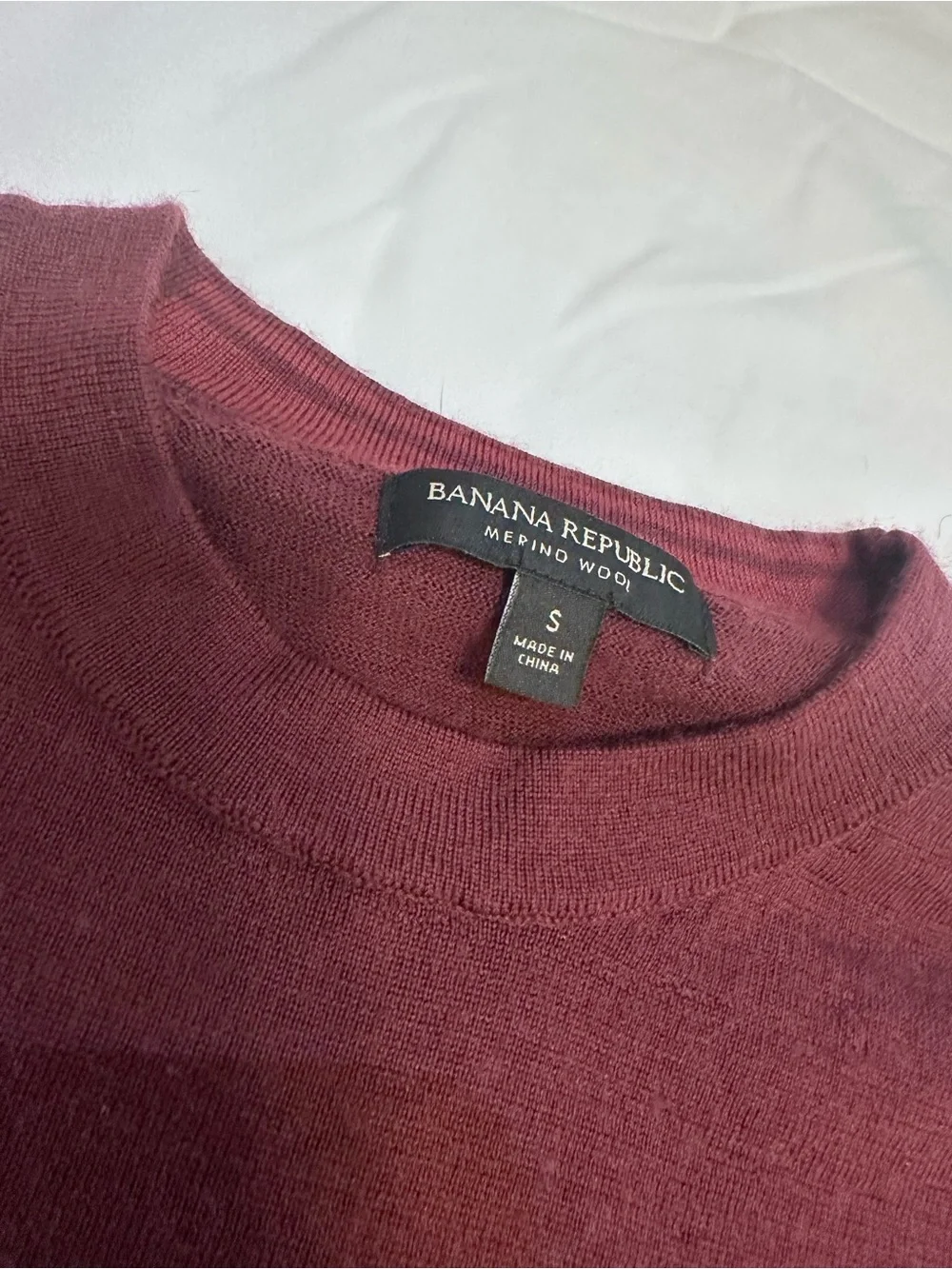Banana Republic Men's Crewneck Sweater - Wine